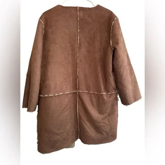 BB Dakota Women’s Reversible Faux Shearling Jacket New in Size Small. - Picture 4 of 7